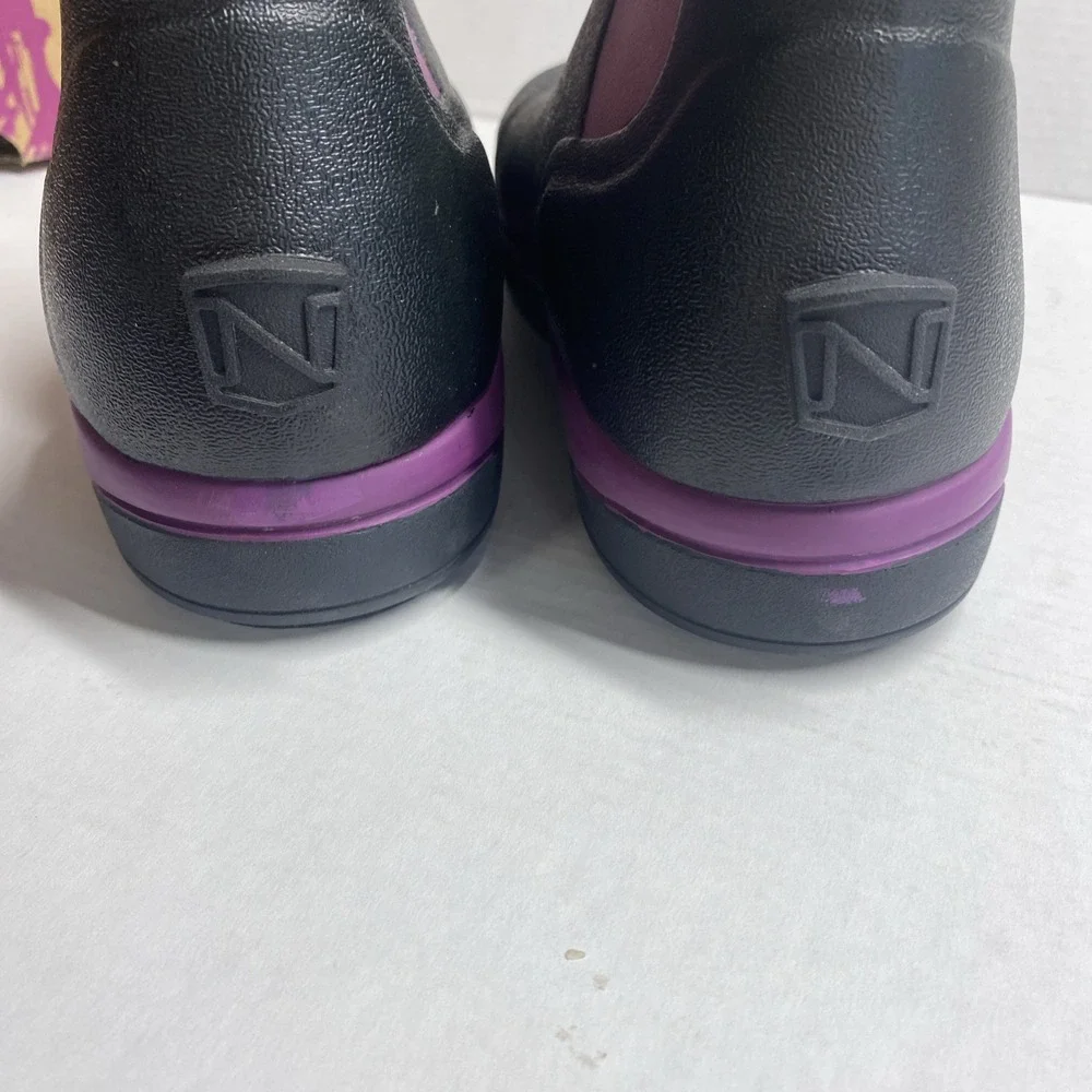 New Noble Outfitters Muds Booties Women's Size 7.5 Rubber Black/Purple #66003
